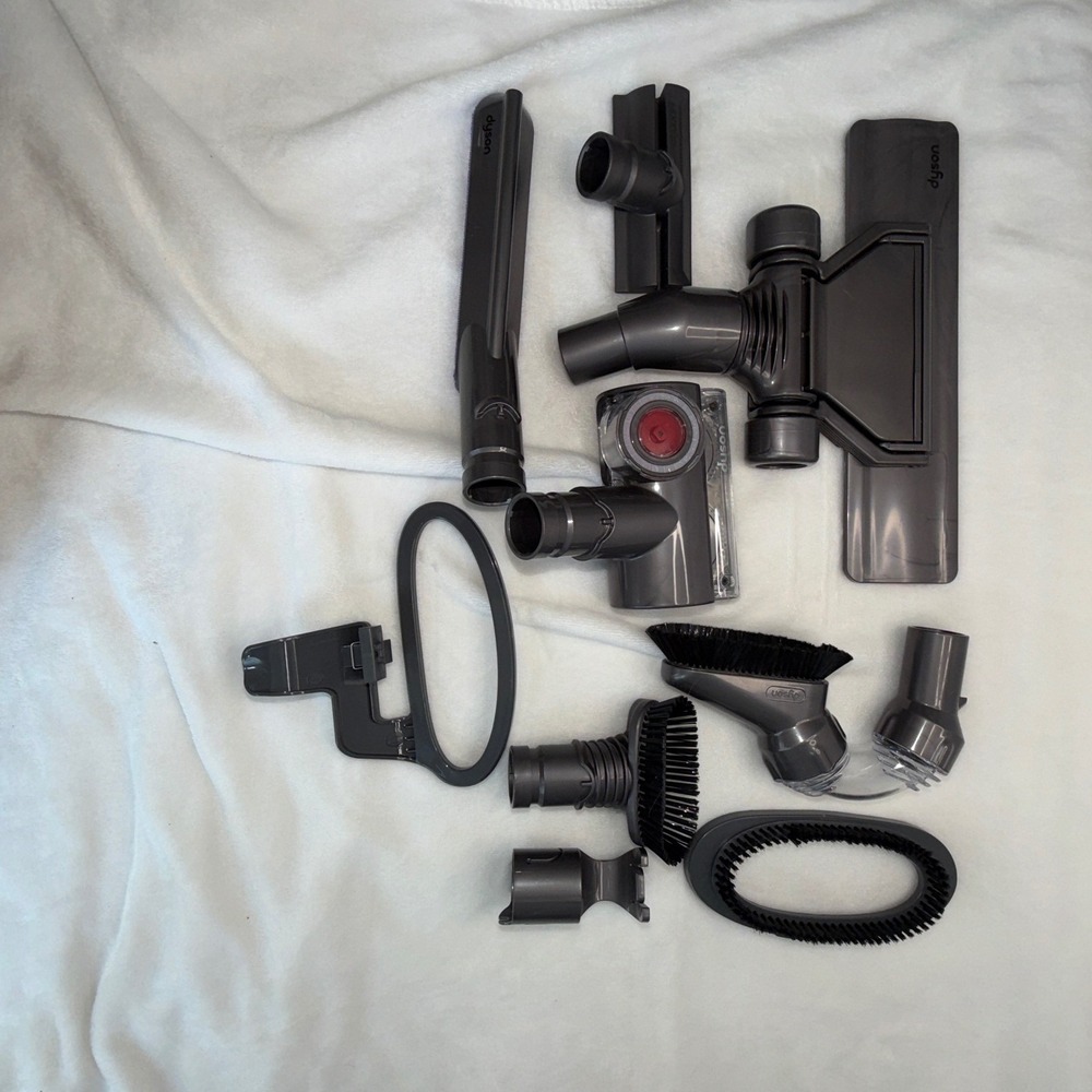 Genuine Dyson Vacuum Attachment Tool Lot (9 pcs) - Tangle-Free Turbine and more - Picture 5 of 5